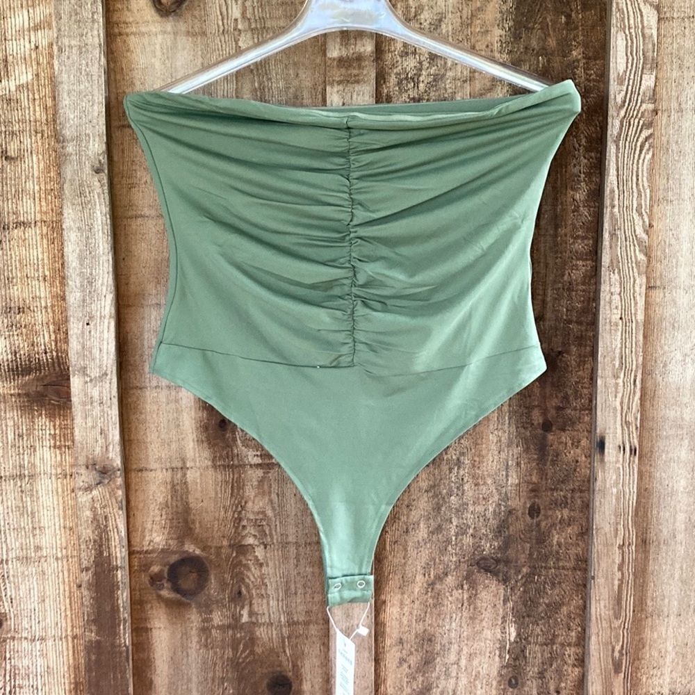 Adreamly GREEN Strapless Ruched Bodysuit
